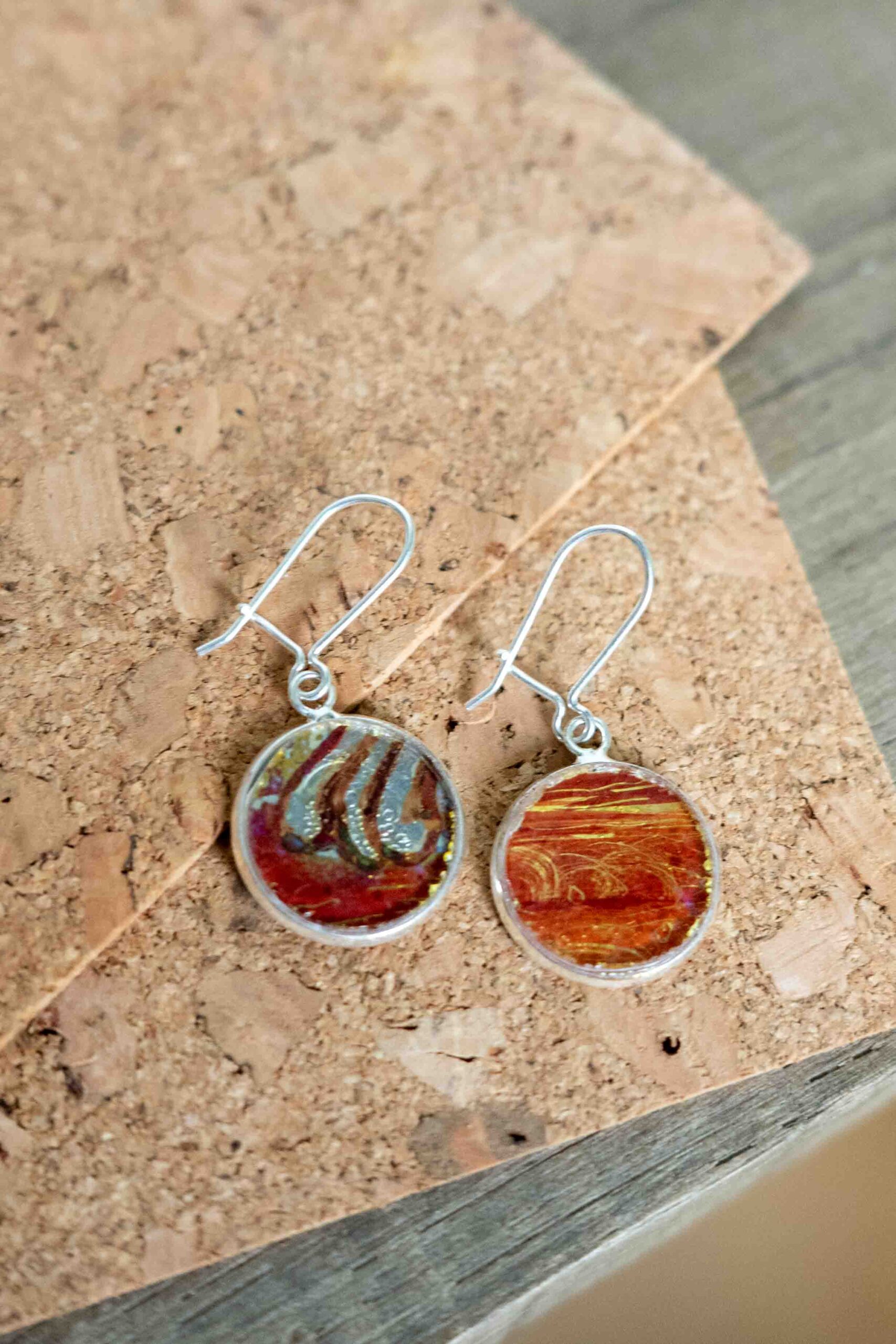 boucles d'oreilles argent et vitrail peint